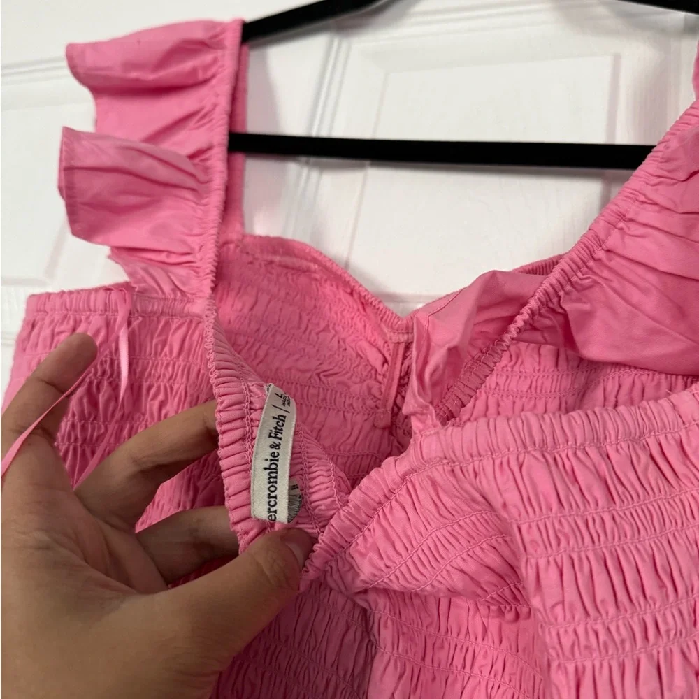 Abercrombie & Fitch soft pink